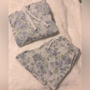 Cute Water Colors Floral Lounge Set